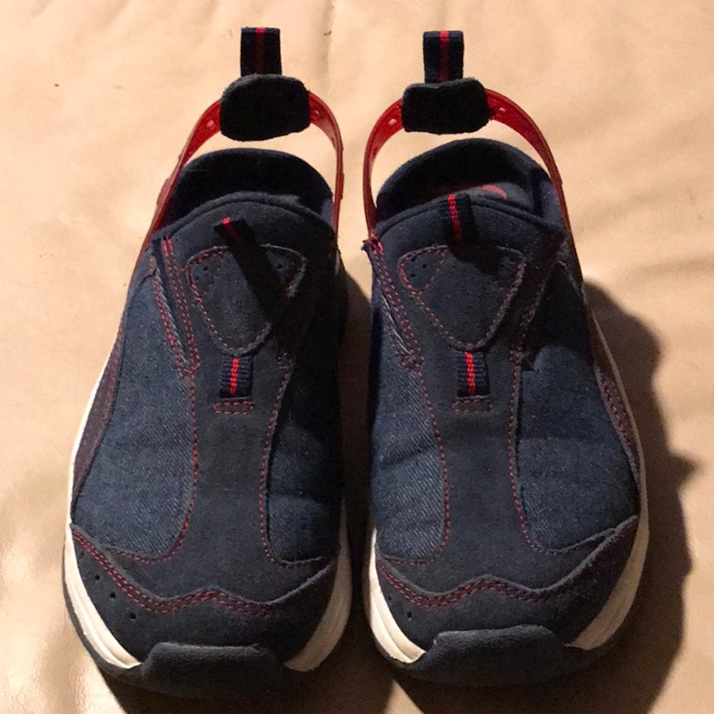 Cross Trekkers Leather Collection Women's "No Hands" Sneakers  Size 7